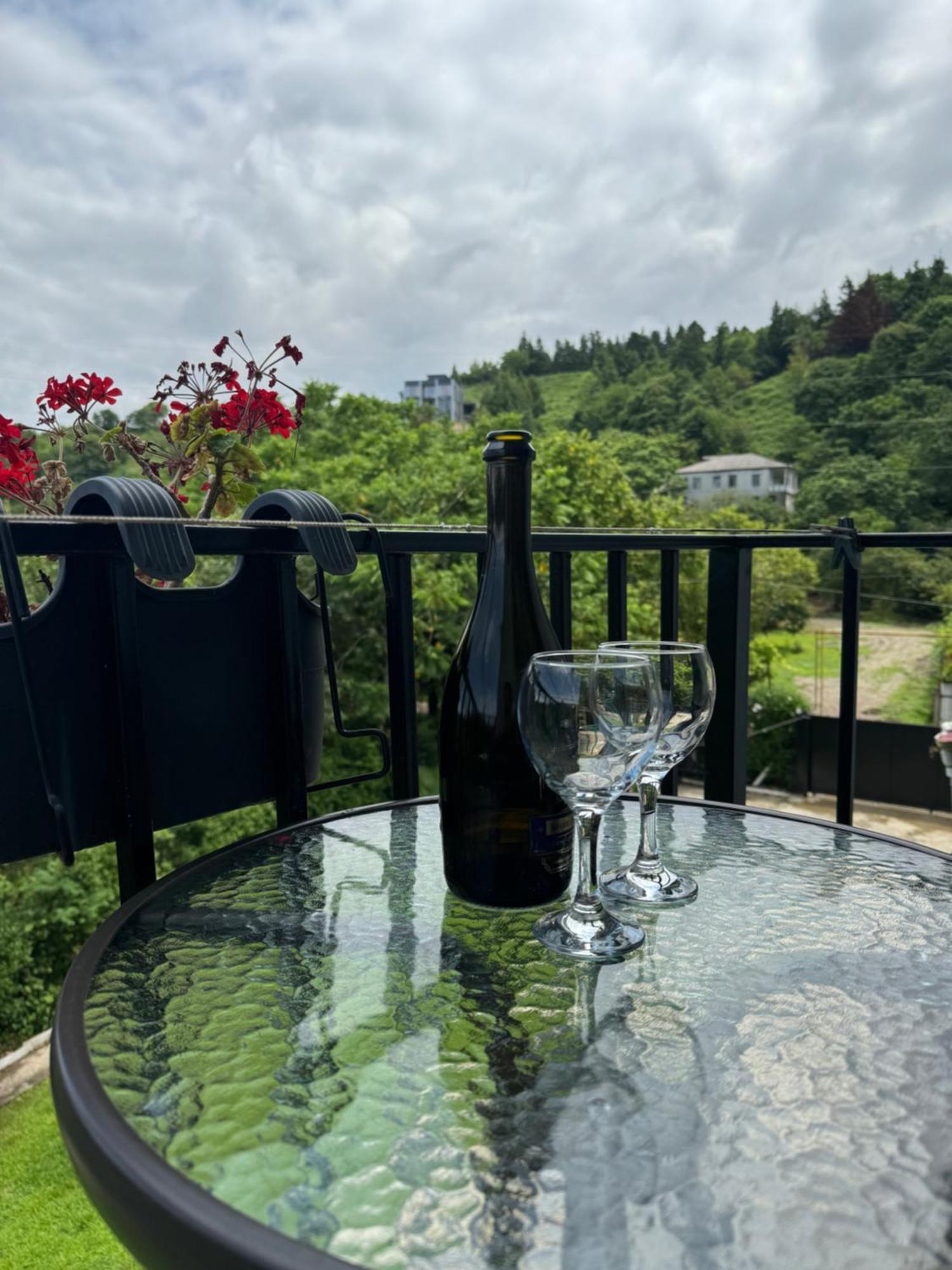 Family Hotel Our House 치히스지리 외부 사진